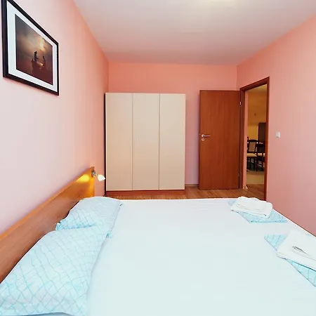 Dimitrovi Поморие